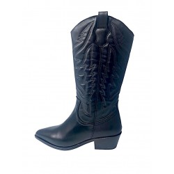 BOTA DOLLY. COKO GALVEZ.