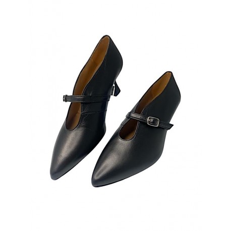 SALON NAOMI. COKO GALVEZ.