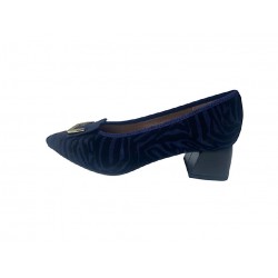 MOCASIN JULY. COKO GALVEZ.