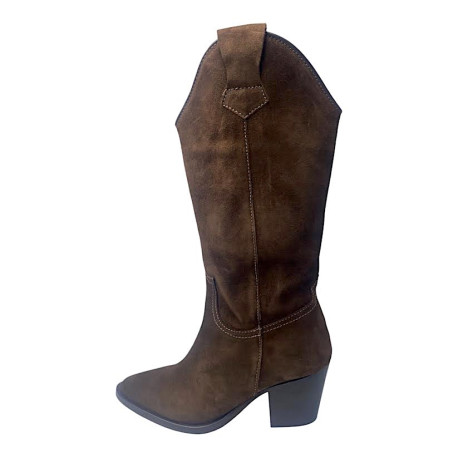 BOTA DOLLY. COKO GALVEZ.